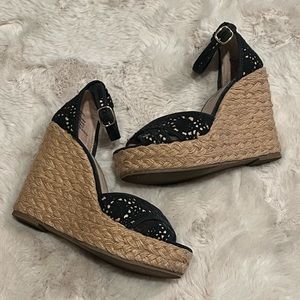Steve Madden Black Crochet/ Lace Wedges 6.5